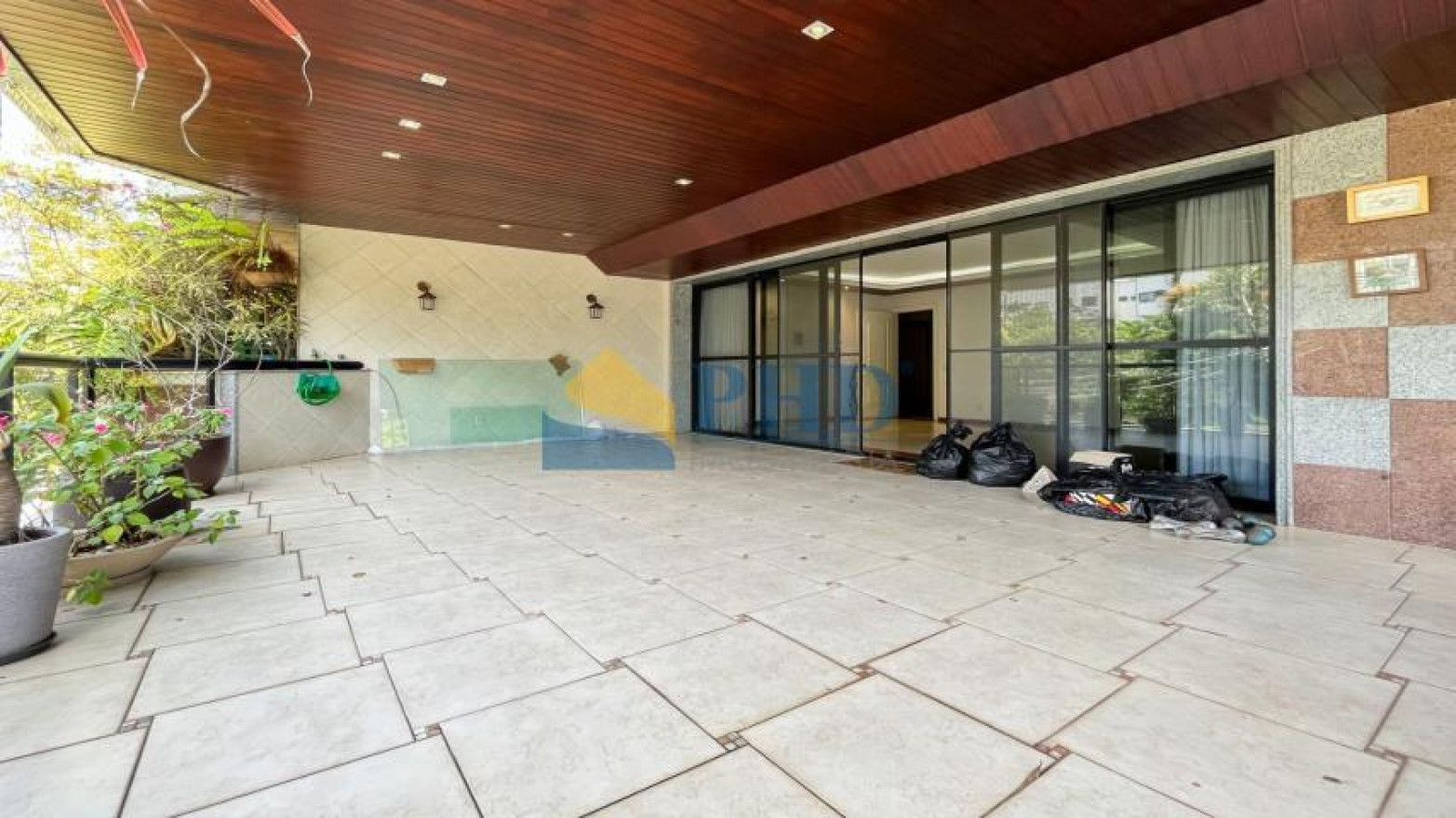 Apartamento 4 Quartos 210m² 
