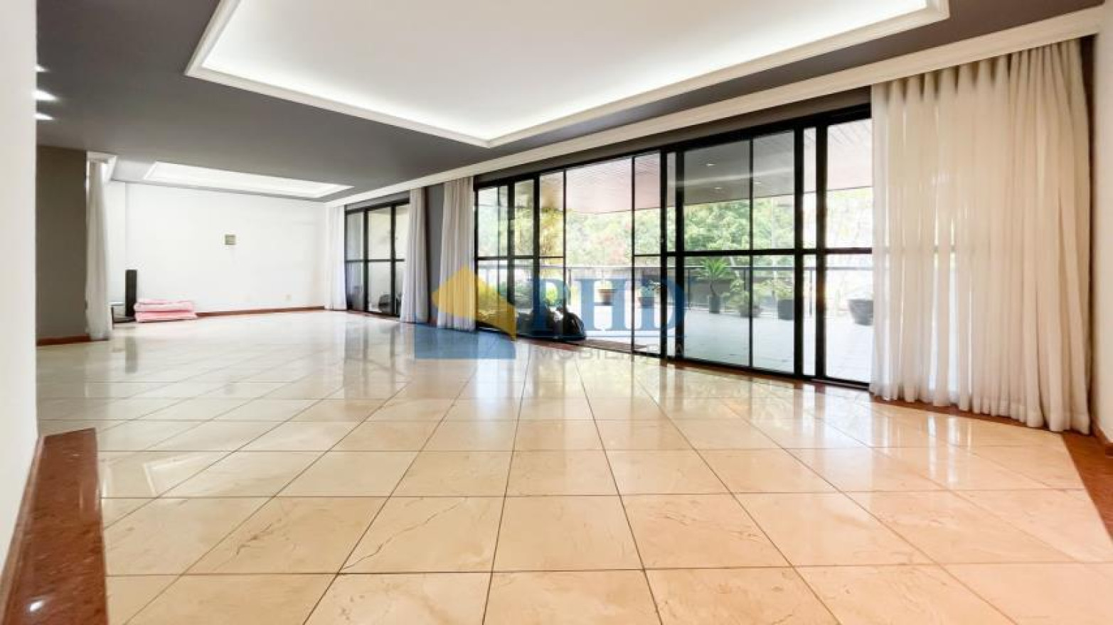 Apartamento 4 Quartos 210m² 